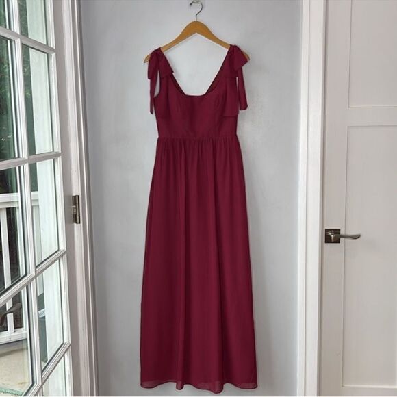 REVELRY Bowie Bridesmaids Dress in Wine Size: 2 - Picture 2 of 13